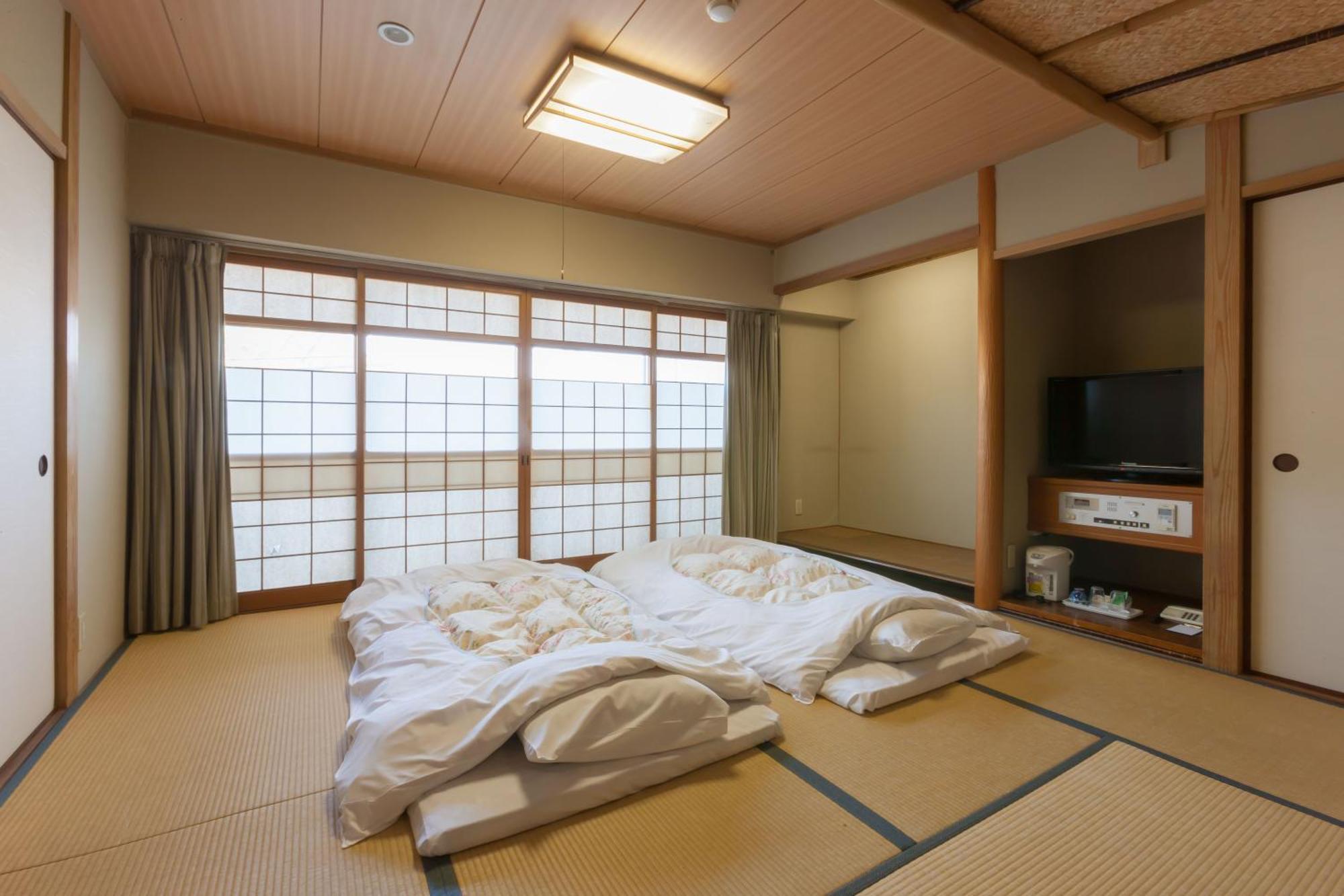 Onomichi Royal Hotel Екстер'єр фото