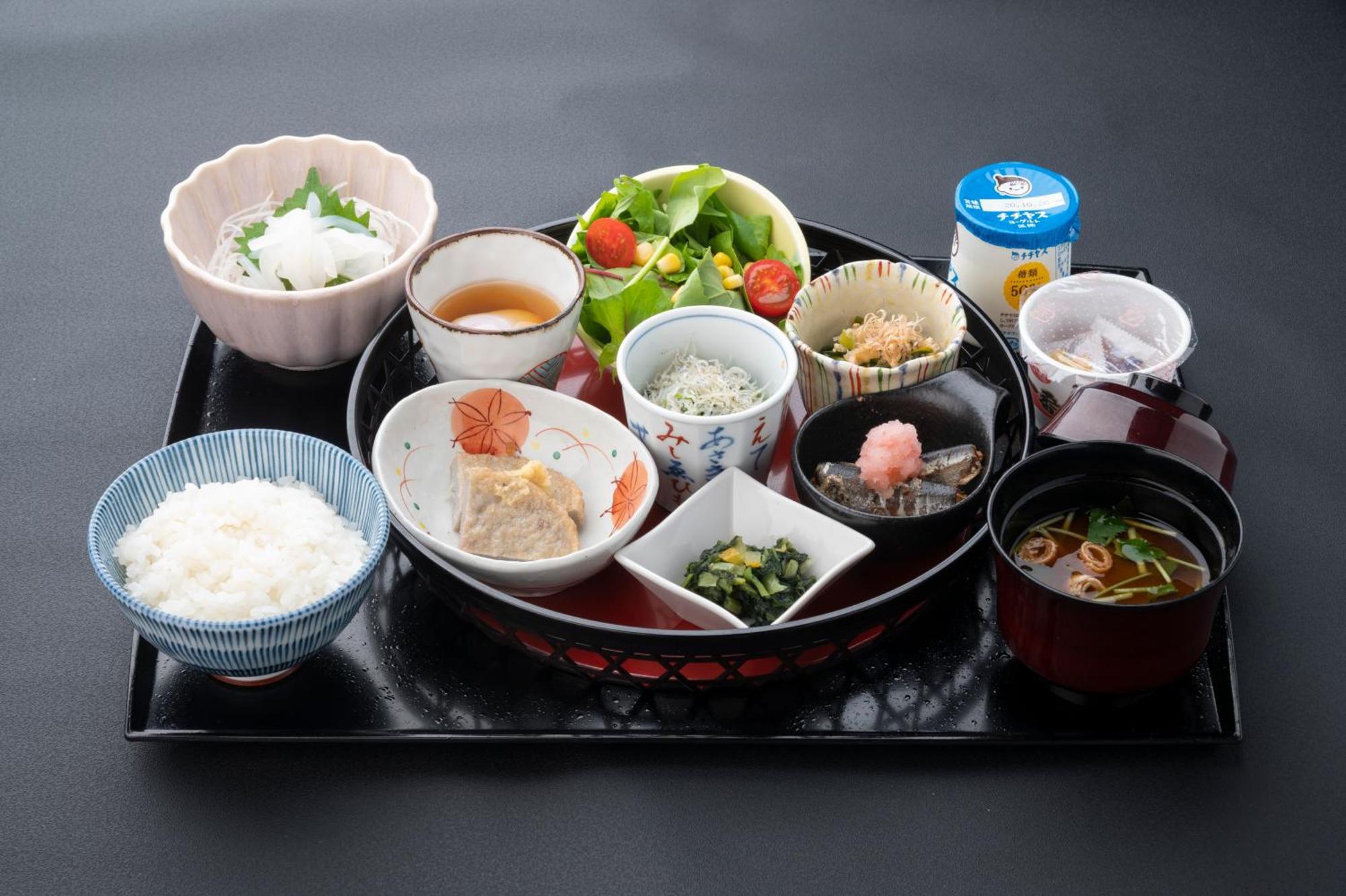 Onomichi Royal Hotel Екстер'єр фото